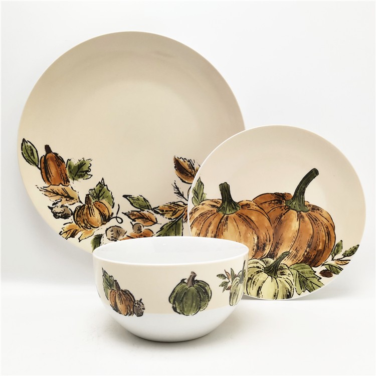 floral dinnerware.jpg