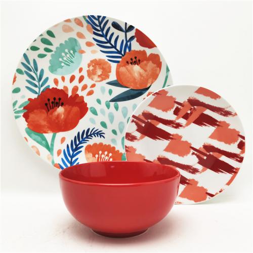 Exquisite Red Flower Design Porcelain Dinnerware - Elevate Your Dining Experience!